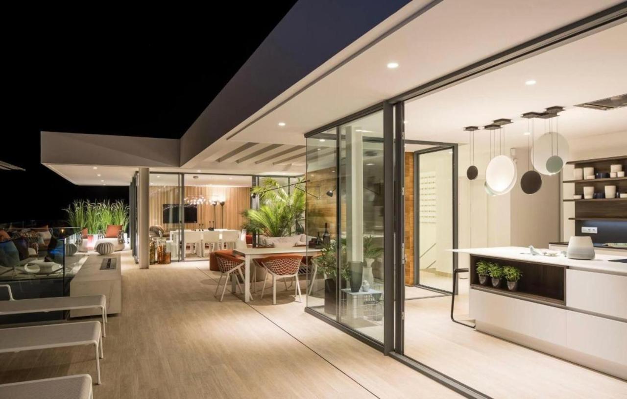 Luxury Villa Rebeka - Heated Pool And Jacuzzi Costa Adeje  Esterno foto